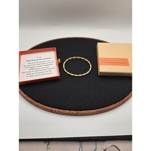 Gold Tone Scalloped Hinged Bangle Bracelet Friendship Gift Boxed 6 Inch